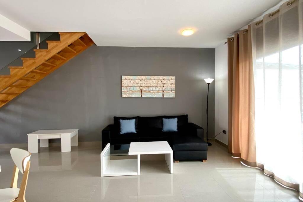 Chalet Moderno Con Piscina En Mont - Roige Bahia Екстер'єр фото