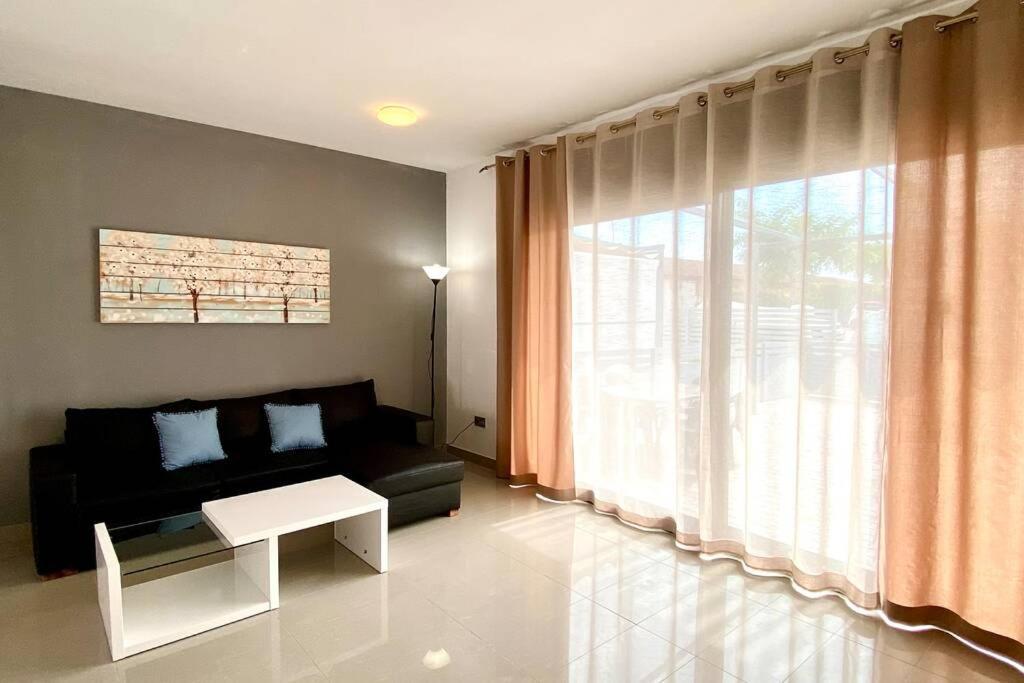 Chalet Moderno Con Piscina En Mont - Roige Bahia Екстер'єр фото
